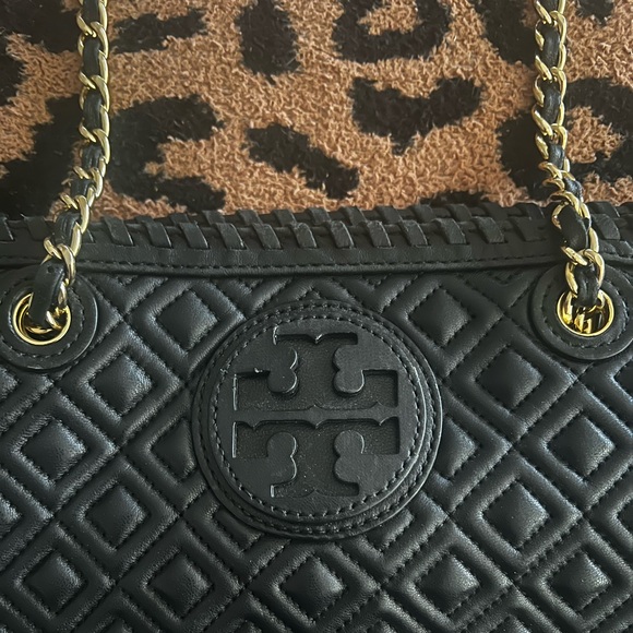 Tory Burch Marion quilted black shoulder bag - Picture 5 of 8